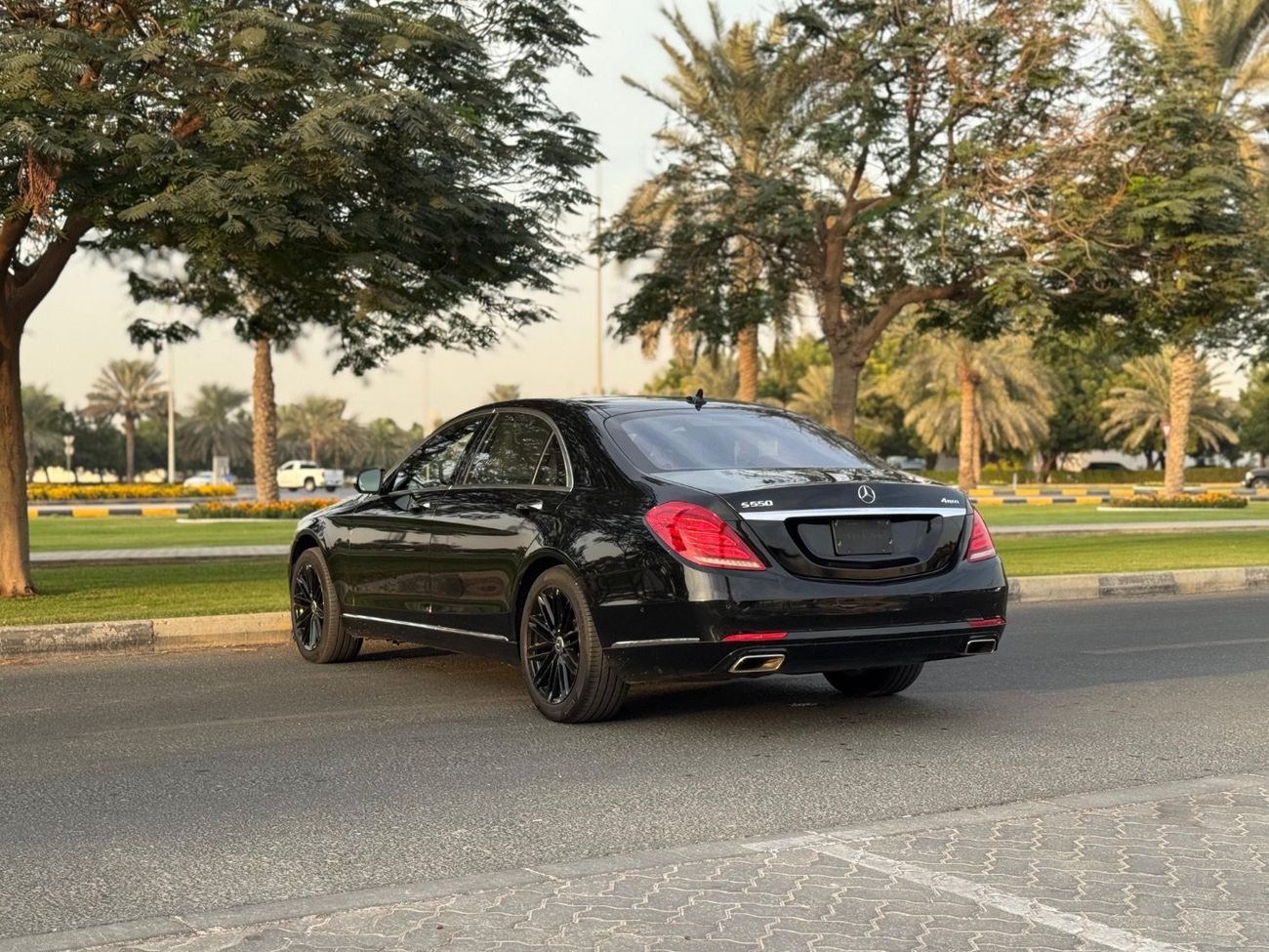مرسيدس بنز S 550 MERCEDES S550 MODEL 2017 USA SPACE FULL OPTION