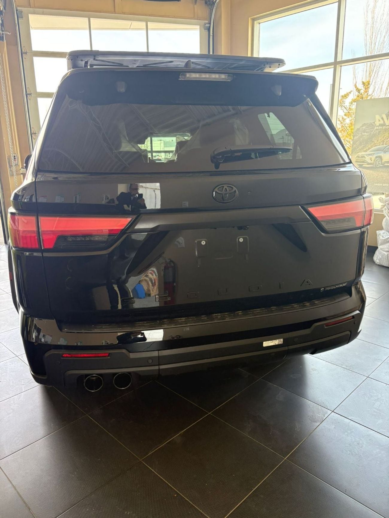 تويوتا سيكويا HYBRID (NON GCC) 7-Str iForce HybridMax