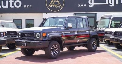 تويوتا لاند كروزر بيك آب TOYOTA LC79 DC 2.8L DSL 25 YM FULL OPTIONS AT LC79 DC 2.8L DSL FULL AT