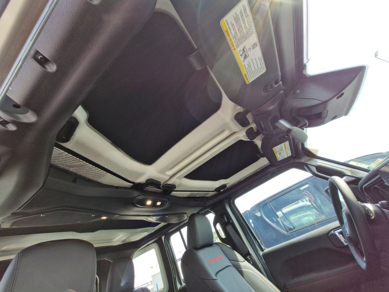 جيب رانجلر 2025 JEEP WRANGLER UNLIMITED RUBICON 2.0L V4 GCC BRAND NEW 0KM