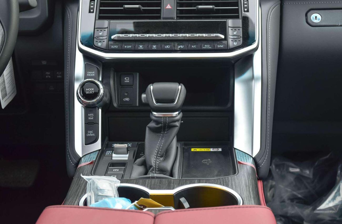 تويوتا لاند كروزر GR SPORT 3.5L 4WD PETROL SUV 2026