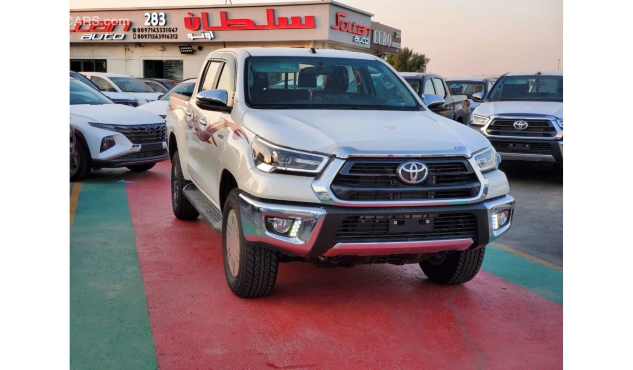 Toyota Hilux Pick Up A/T 2.7L with Push Start, Cruise Control