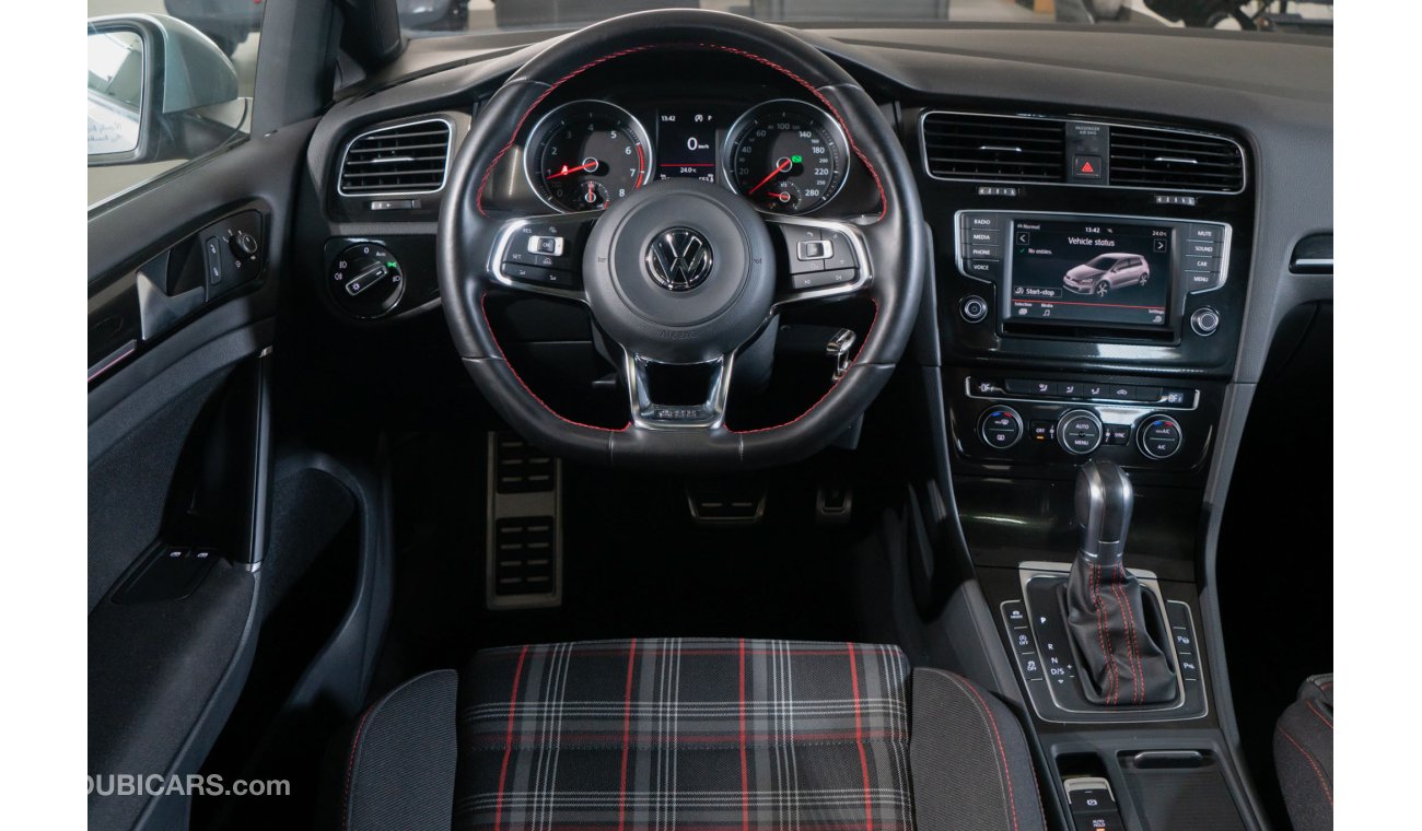 Volkswagen Golf 2017 Volkswagen Golf GTI / Full Volkswagen Service History & 5 Year Volkswagen Warranty