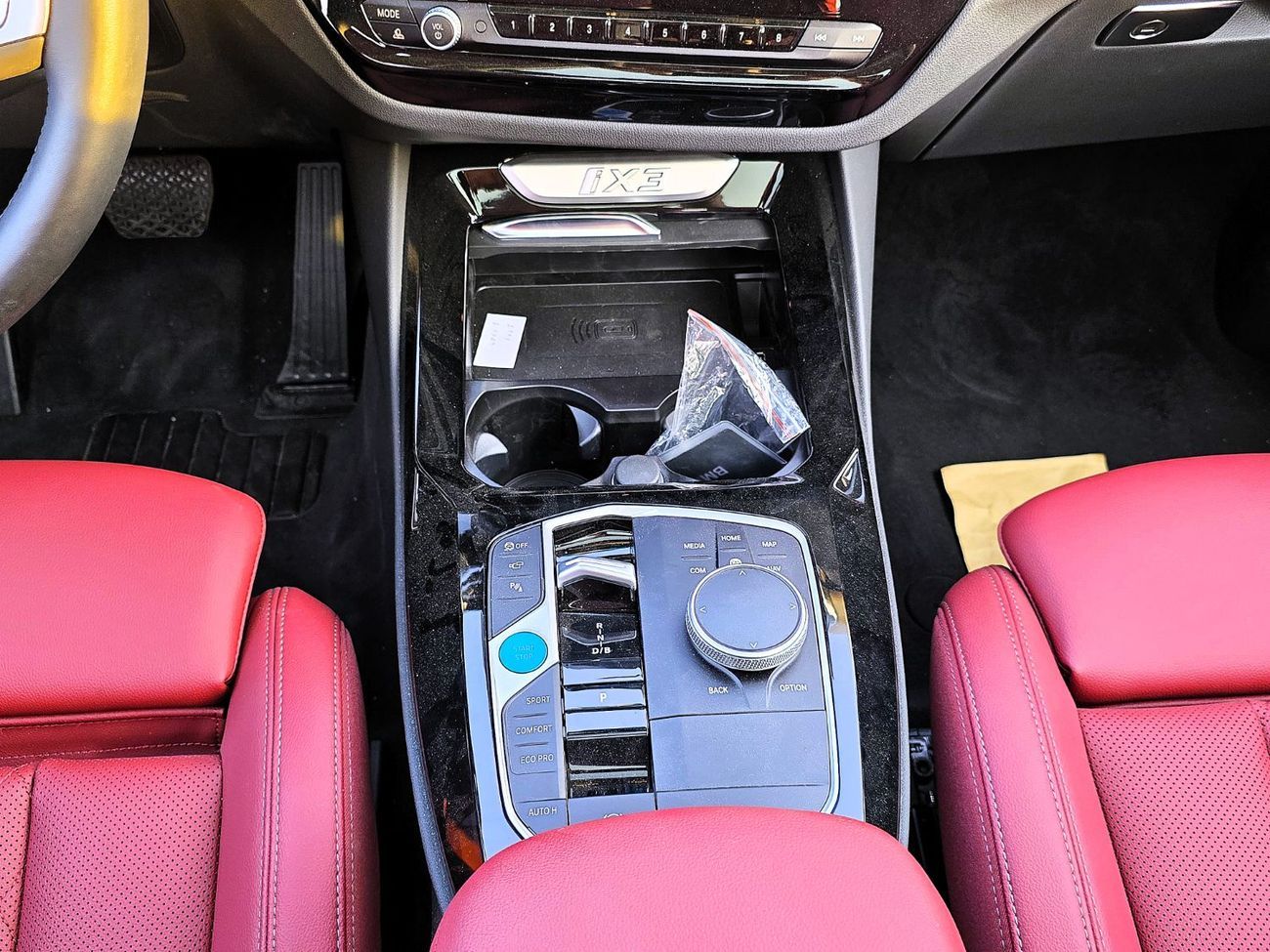 بي أم دبليو iX3 BMW iX3 Creative 2025 Model Black Color