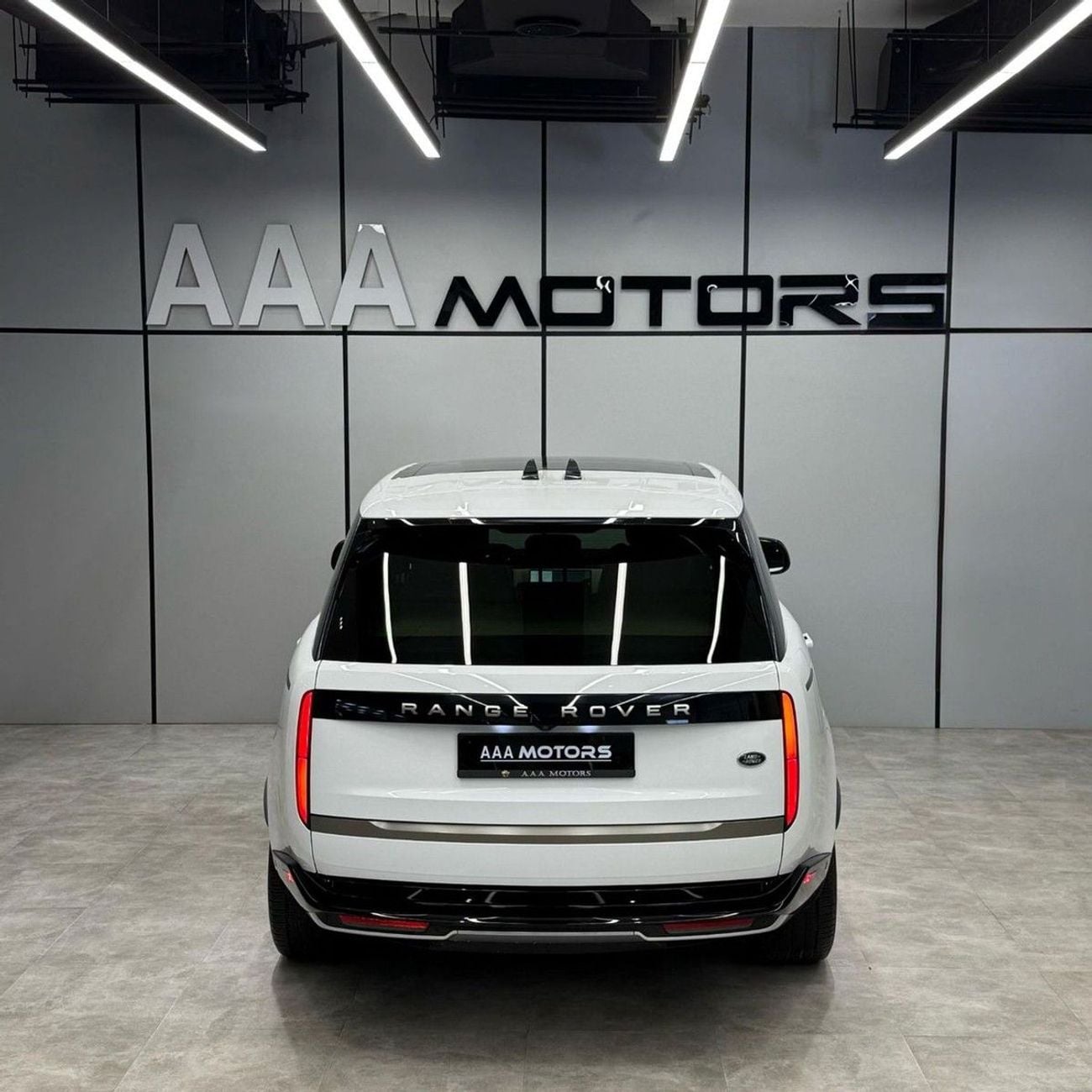 Land Rover Range Rover AUTOBIOGRAPHY P530 Land Rover Range Rover 2023 USA specs