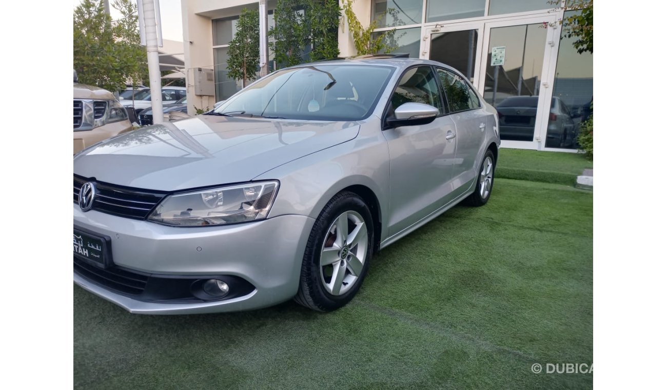 Volkswagen Jetta Gulf - number one - manhole - cruise control - control - alloy wheels - sensors in excellent conditi