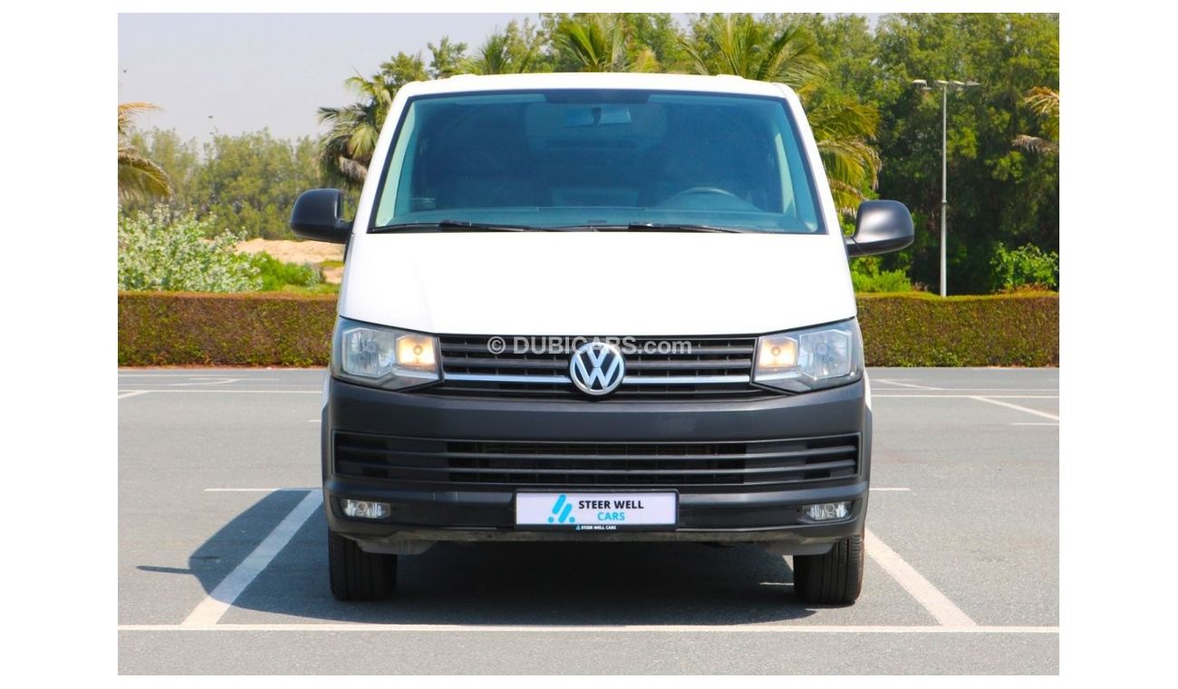 Volkswagen T5 Transporter 2017 | Volkswagen Transporter TSI | Delivery Van | PETROL - MANUAL | GCC SPECS - EXCELLENT CONDITION