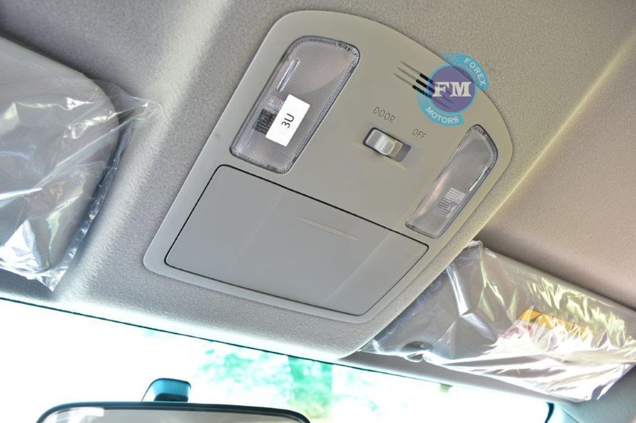 تويوتا فورتونر GXR Limited 2.7L Petrol 4WD 7 Seater Automatic