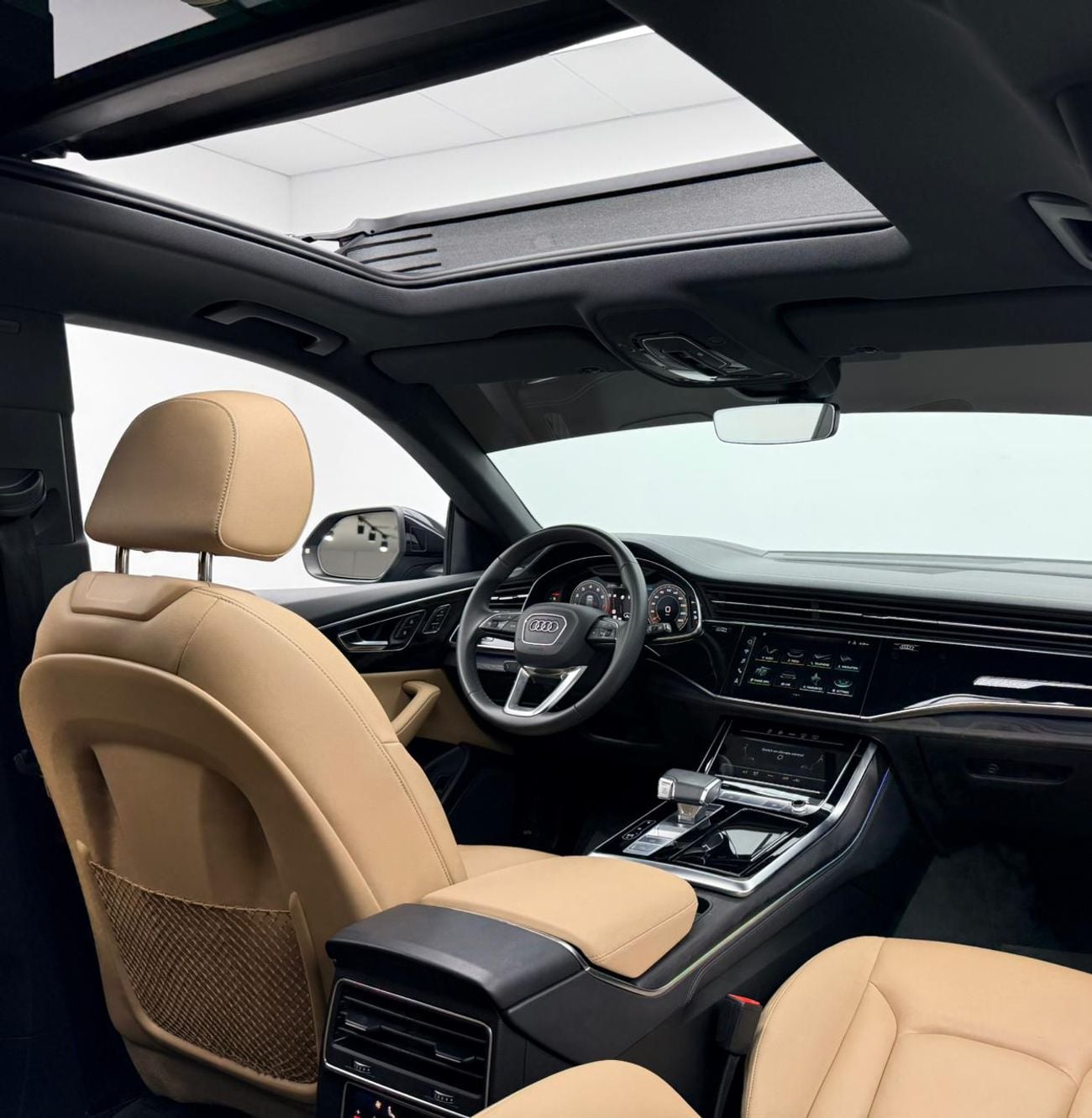 Audi Q8 2023 Audi Q8 55TFSI Quattro, 2028 Audi Warranty, Full Audi Service History, Excellent Condition, GCC