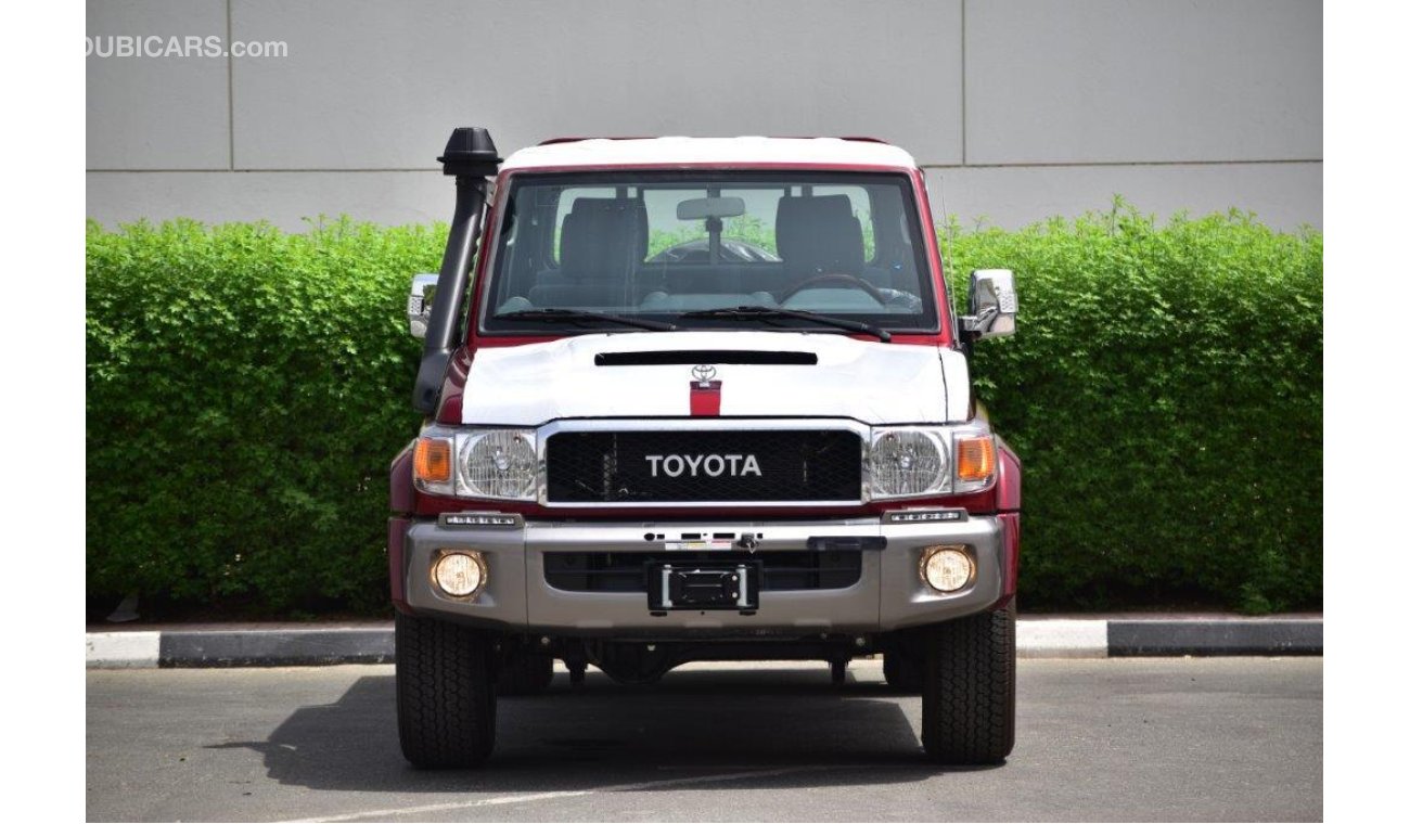 تويوتا لاند كروزر بيك آب 79 DOUBLE CAB LIMITED LX V8 4.5L TURBO DIESEL 5 SEAT MT