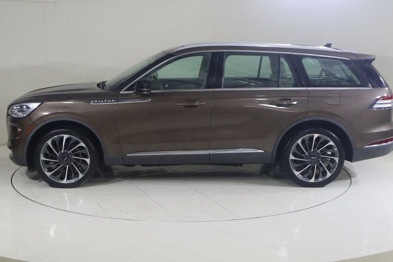 Lincoln Aviator Reserve 3.0L AVI322 / FREE Insurance + Registration / AL TAYER MOTORS / AL QOUZ SHOWROOM