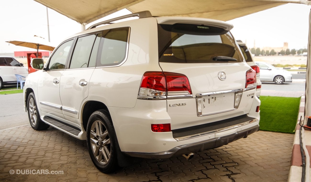 Lexus LX570