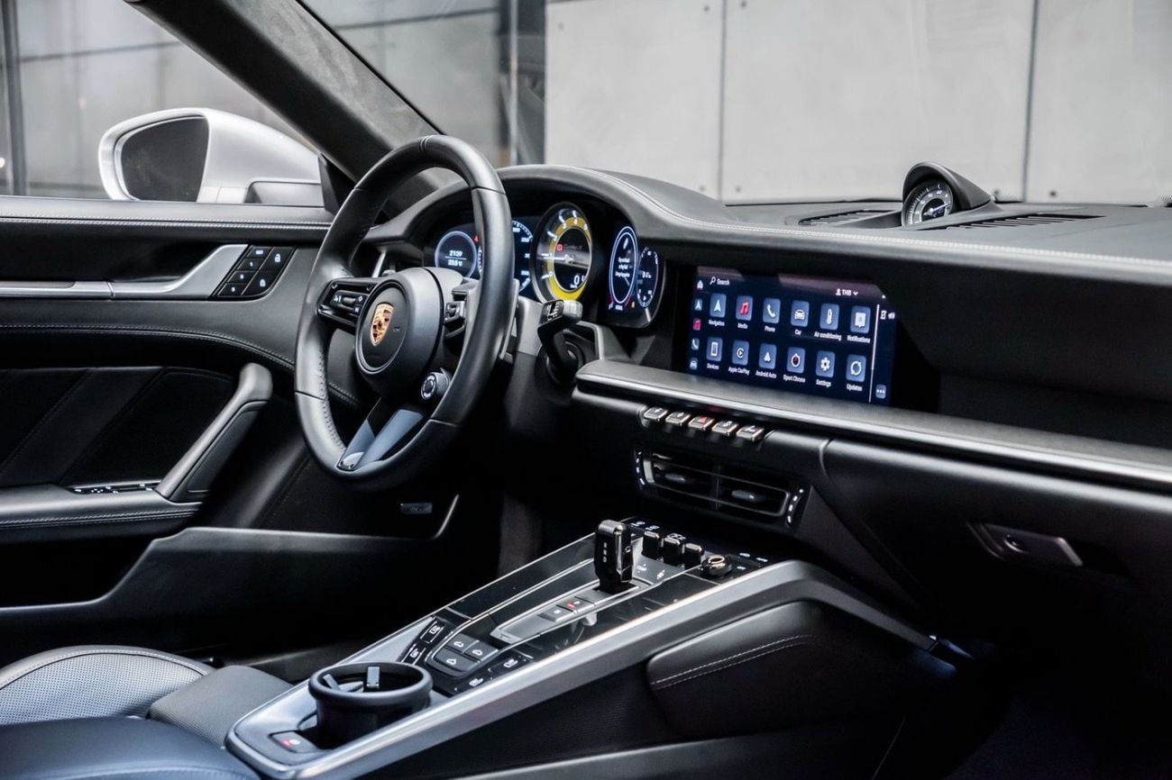 بورش 911 Turbo S 3.8L (640 HP) Coupe