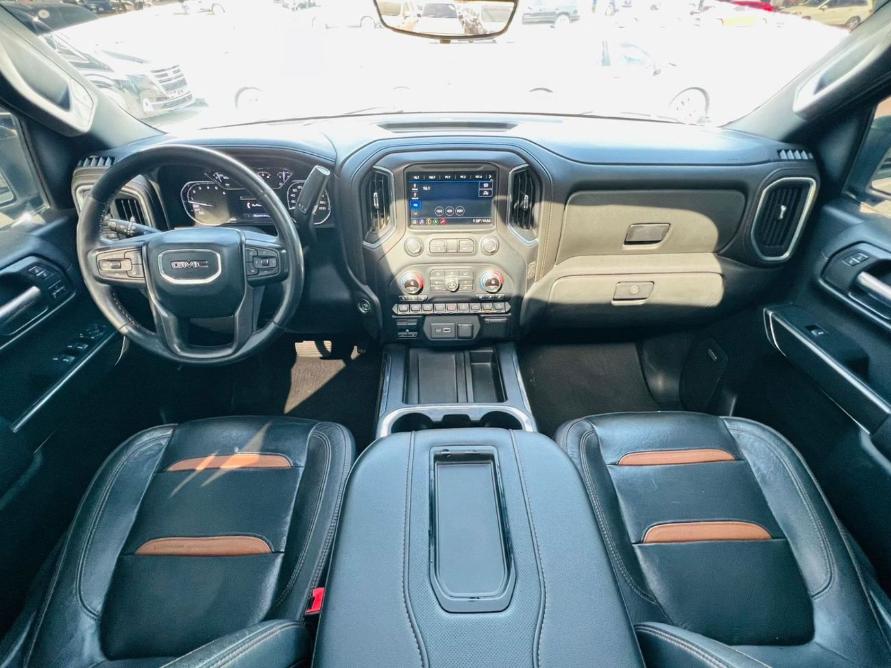 جي أم سي سييرا 5.3L V8 SLT Crew Cab (AWD)