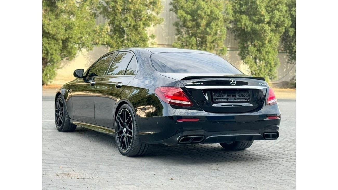 Mercedes Benz E63 AMG Std