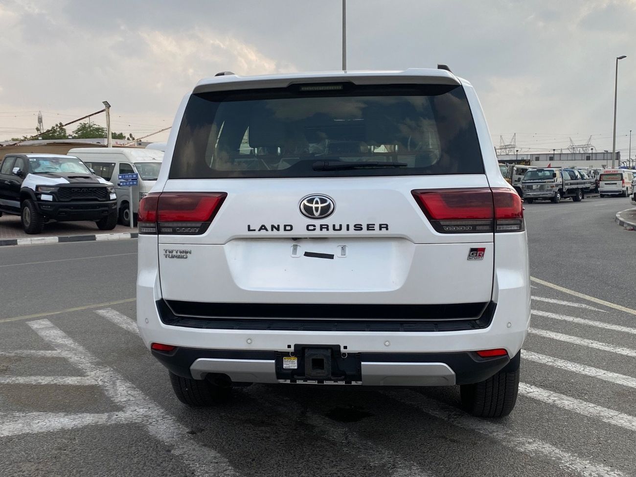 تويوتا لاند كروزر STD GR-S 3.3L
