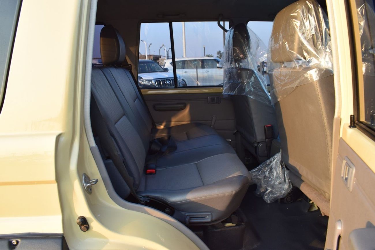 Toyota Land Cruiser 70 GXL