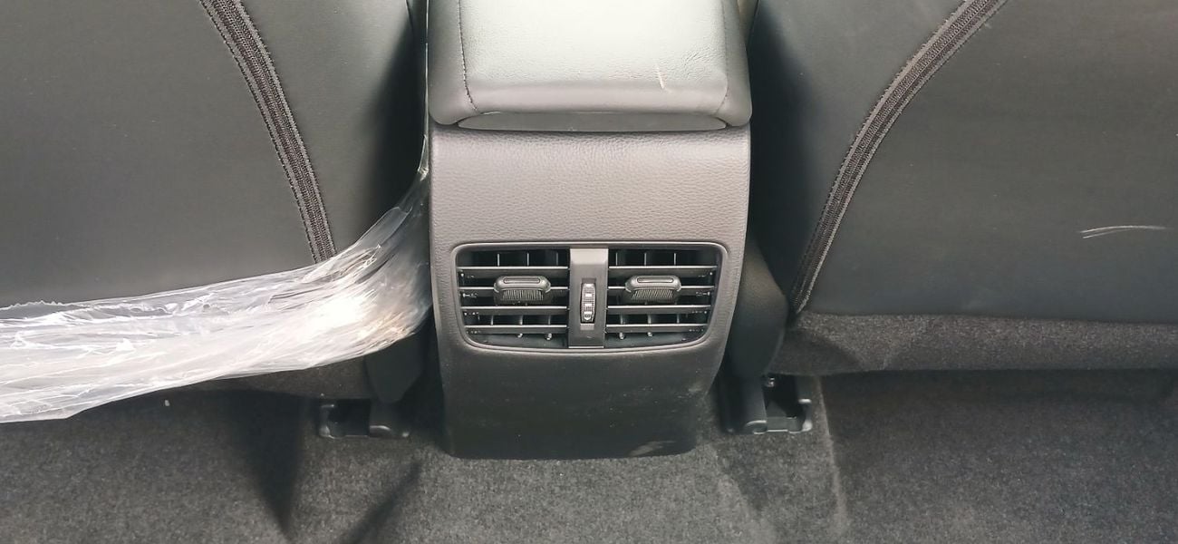 تويوتا كورولا كروس Toyota Corolla Cross Elite 2.0L HEV 2026YM