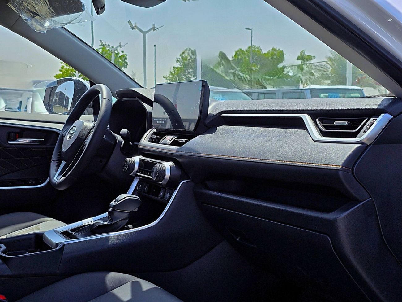 Toyota RAV4 TOYOTA RAV4 PETROL 2.0L - CHINESE SPECS- FULL OPTIONS - 4X2 - 2025 MODEL - WHITE INSIDE BLACK - CHIN