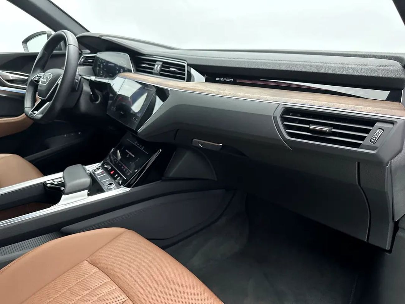 Audi etron Sportback 55 S line 408hp (Ref# 047341)