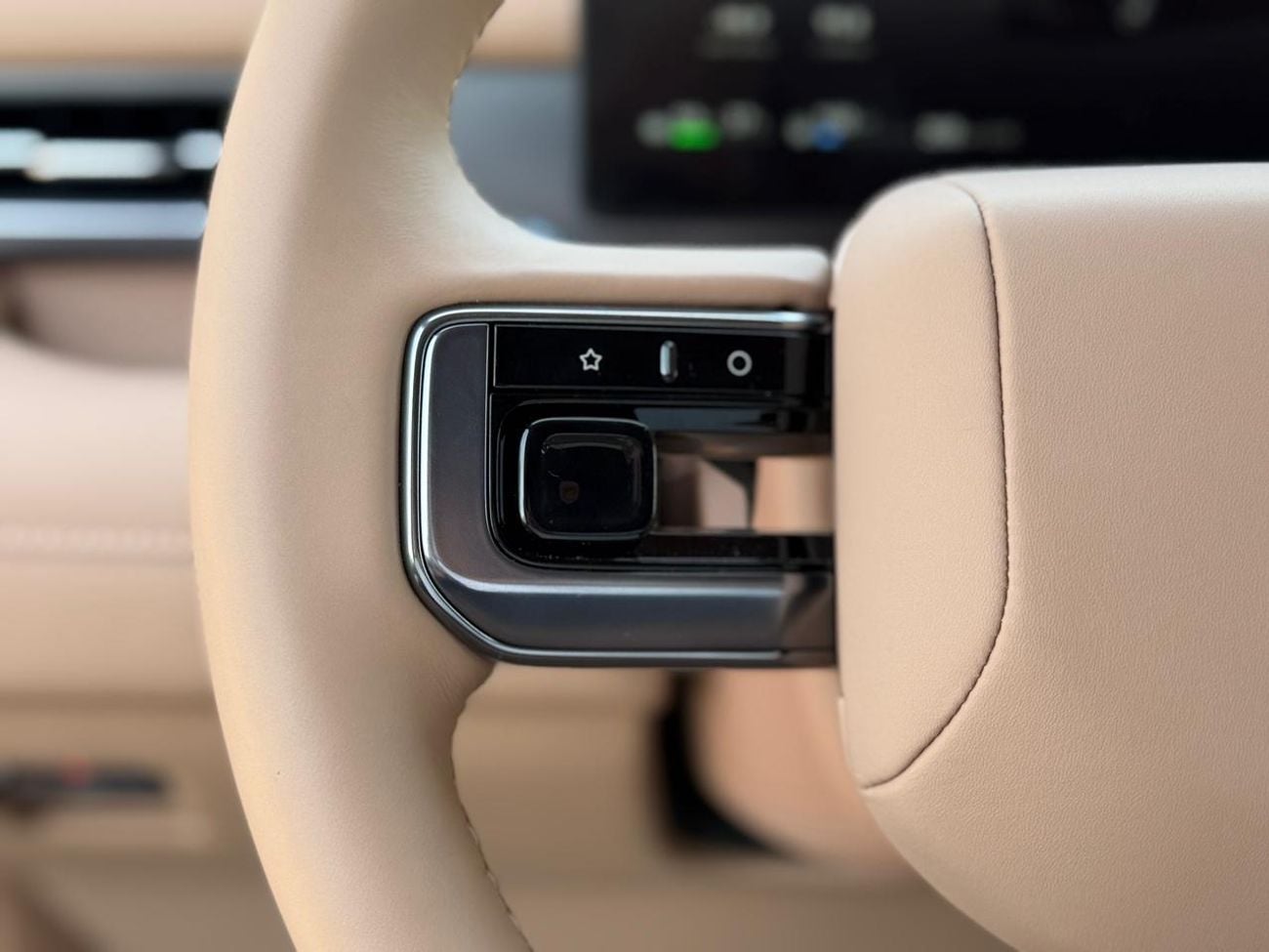 دونج فينج إم هيرو إم 817