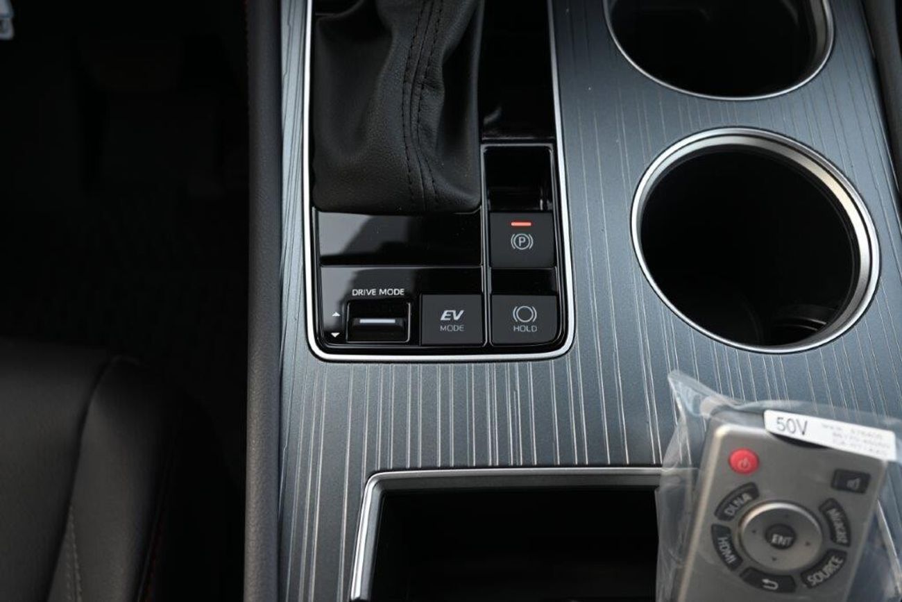 Toyota Sienna XSE Tech Pack 2.5L E-AWD 7-Seater Automatic