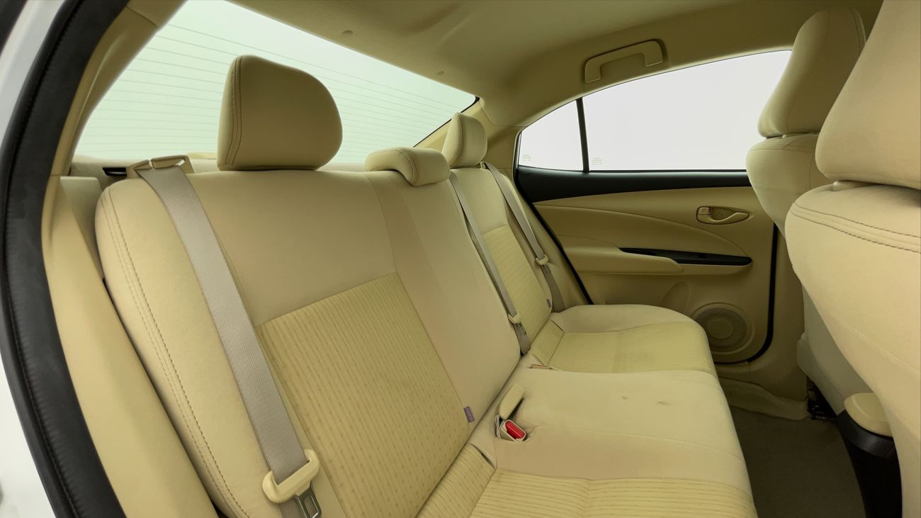 تويوتا يارس SE 1.5 | بدون دفعة مقدمة | اختبار القيادة في المنزل