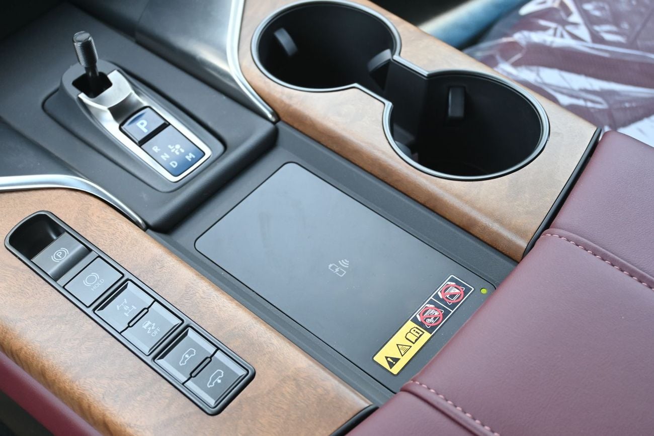 Lexus LX700h Lexus LX700h Signature 3.5L Twin-Turbo + Hybrid V6, Petrol Model 2025
