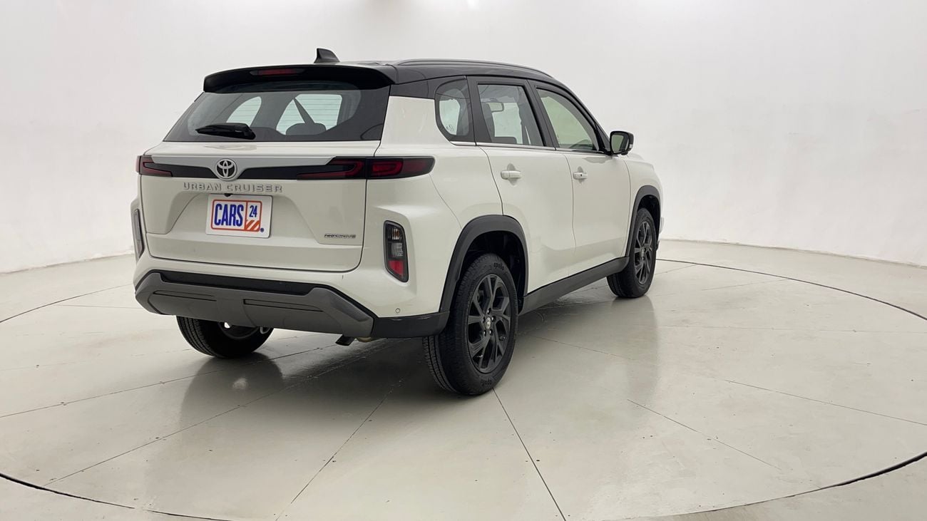 تويوتا أوربان كروزر GLX 1.5 | بدون دفعة مقدمة | اختبار القيادة في المنزل