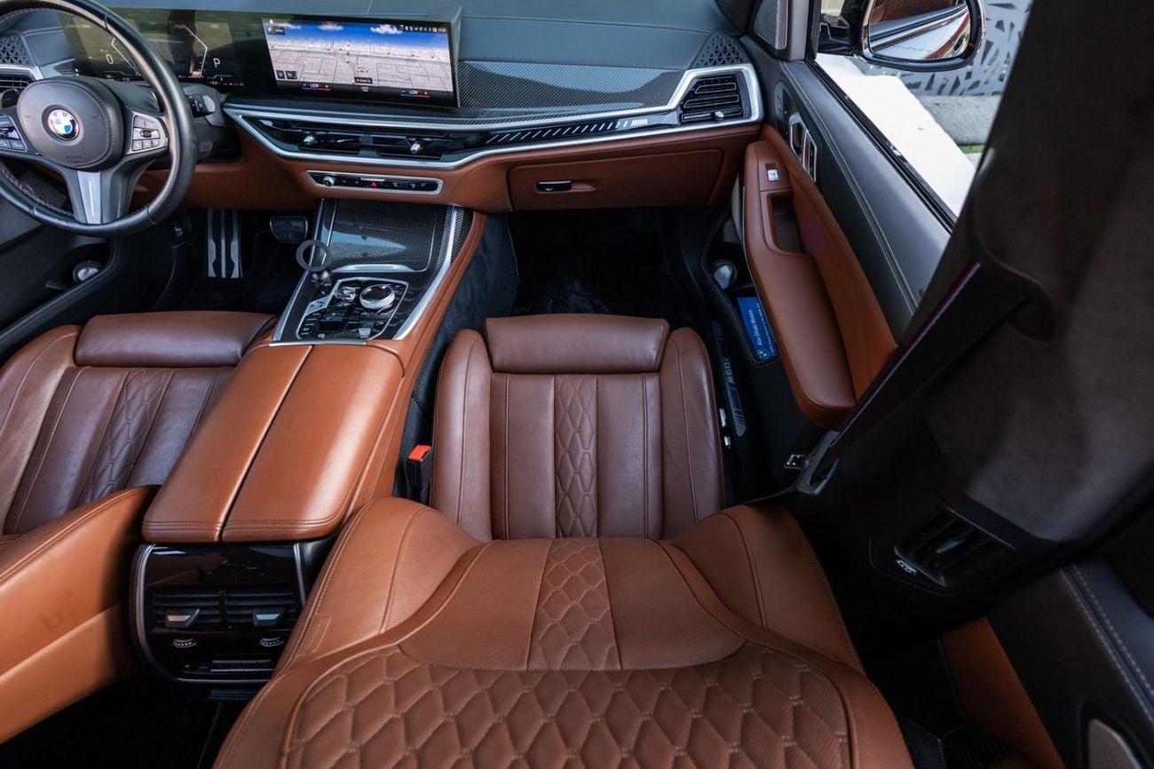 بي أم دبليو X7 M60i XDRIVE BMW X7 M60 2023 GCC | Agency Warranty | Service Contract