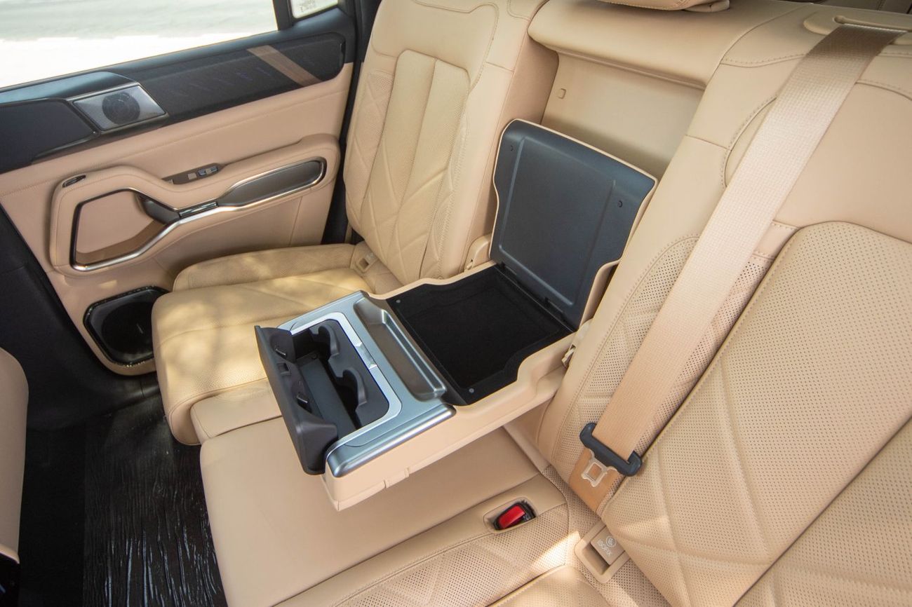 BYD Leopard 8 Smart and Brave Flagship Edition (7 Seats)