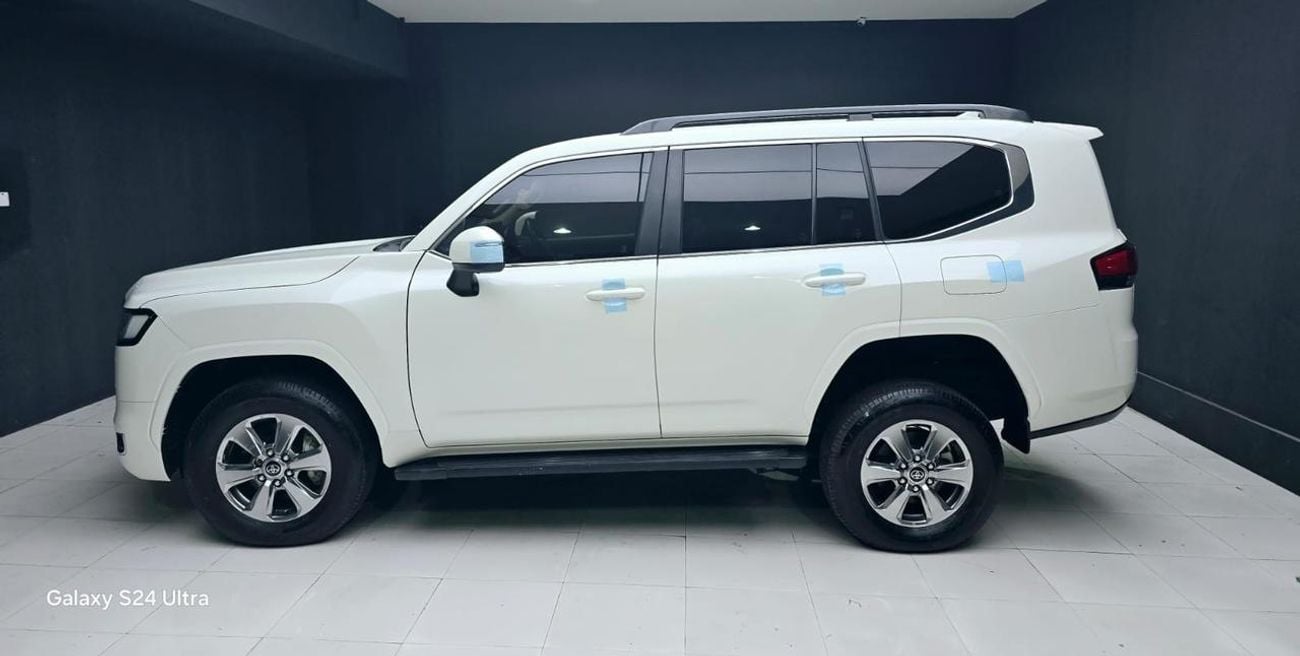 تويوتا لاند كروزر VX 3.3L