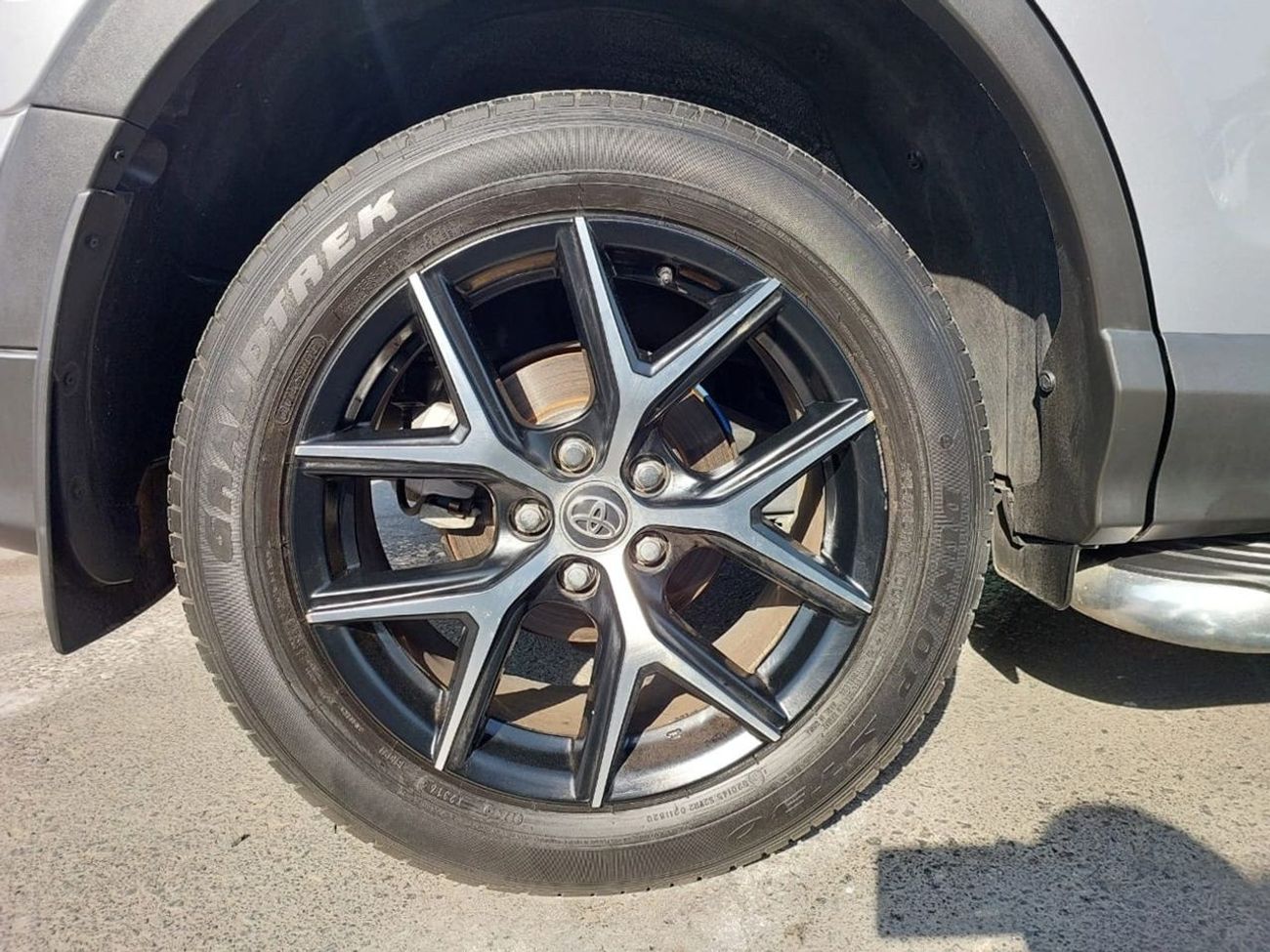 تويوتا راف ٤ TOYOTA RAV4 SUV RHD 2016 MODEL 2.5 L PETROL AUTOMATIC(PM97905)