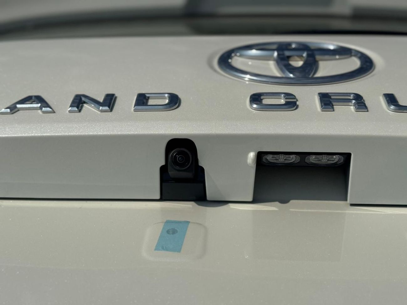 Toyota Land Cruiser LAND CRUISER VX 4.0L 2025