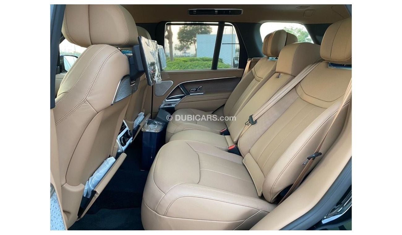 Land Rover Range Rover **2024**GCC SPEC UNDER WARRANTY AND SERVICE