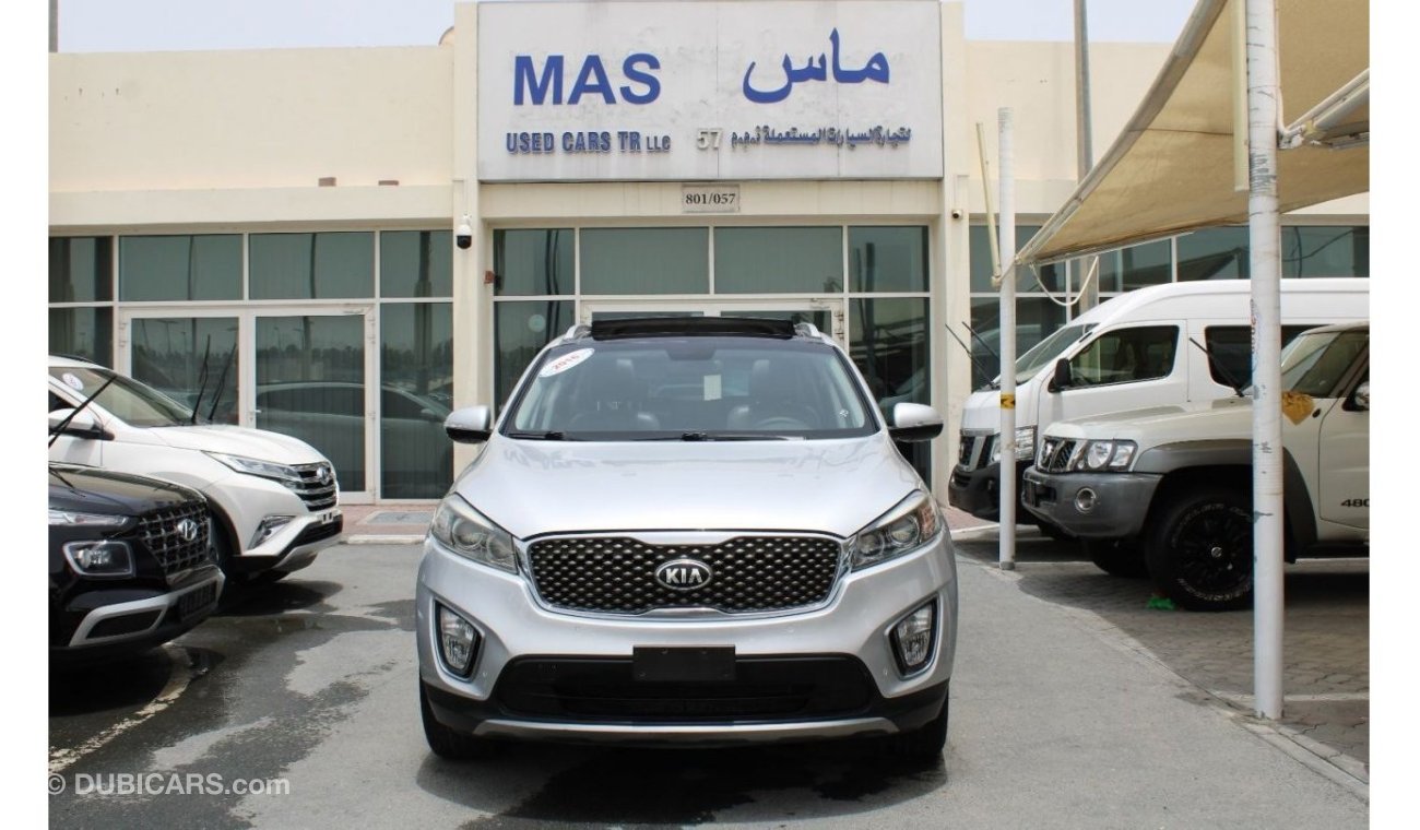 Kia Sorento SX ACCIDENTS FREE - GCC- CAR IS IN PERFECT CONDITION  INSIDE AND OUTSIDE