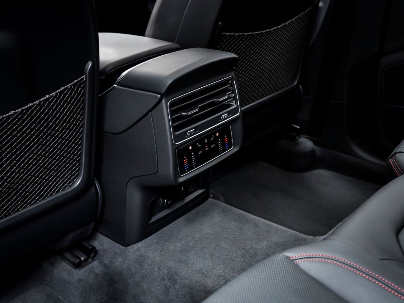 أودي RSQ8 TFSI quattro 4.0L