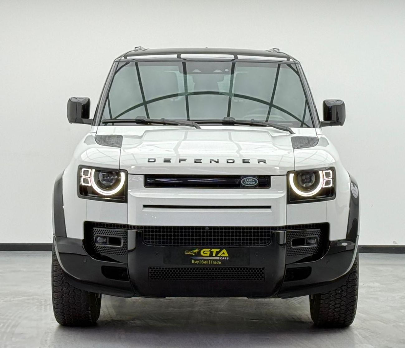 Land Rover Defender P300 90 X-Dynamic SE 2.0L (5 Seater) 2024 Land Rover Defender , Land Rover Warranty+Service Contract