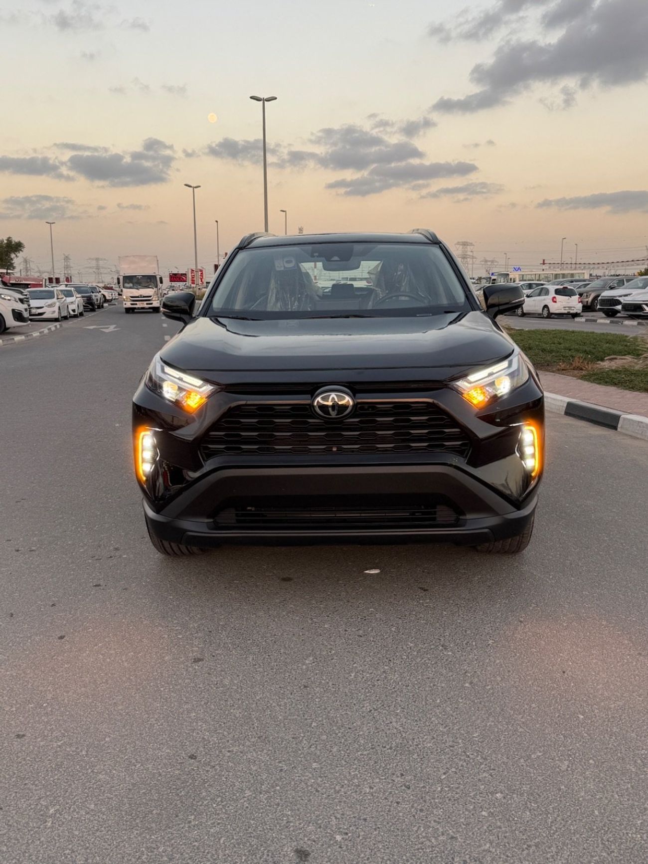 Toyota RAV4 RAV4 XLE premium Full option