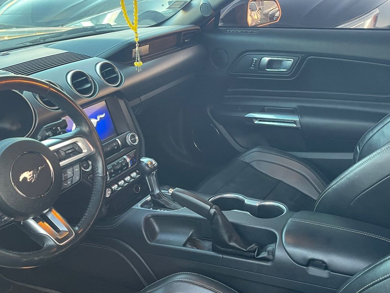 Ford Mustang Eco boost V4