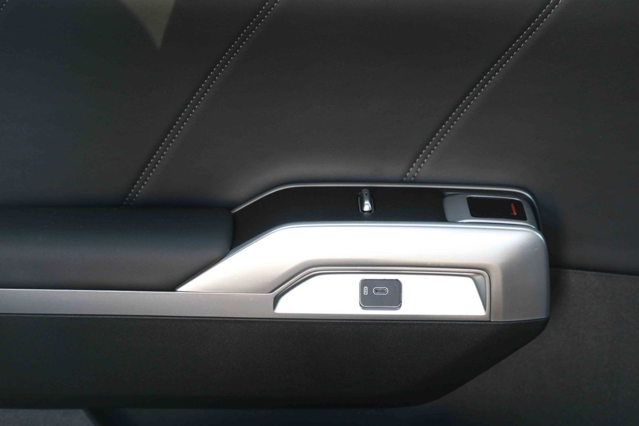 Changan Deepal G318 2024 Changan Deepal G318 Air Suspension - Plug-in Hybrid - Grey inside Black