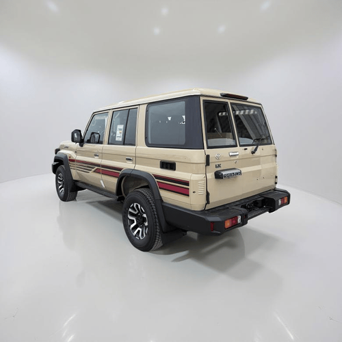 Toyota Land Cruiser 70 S-DLX 2.8L (5 Door)