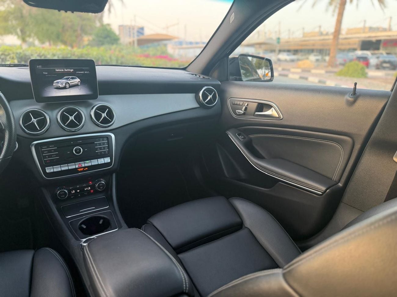 مرسيدس بنز GLA 250 2020 Mercedes-Benz GLA 250 4MATIC | TOP OPTIONS LIKE NEW WITH ONE YEAR WARRANTY