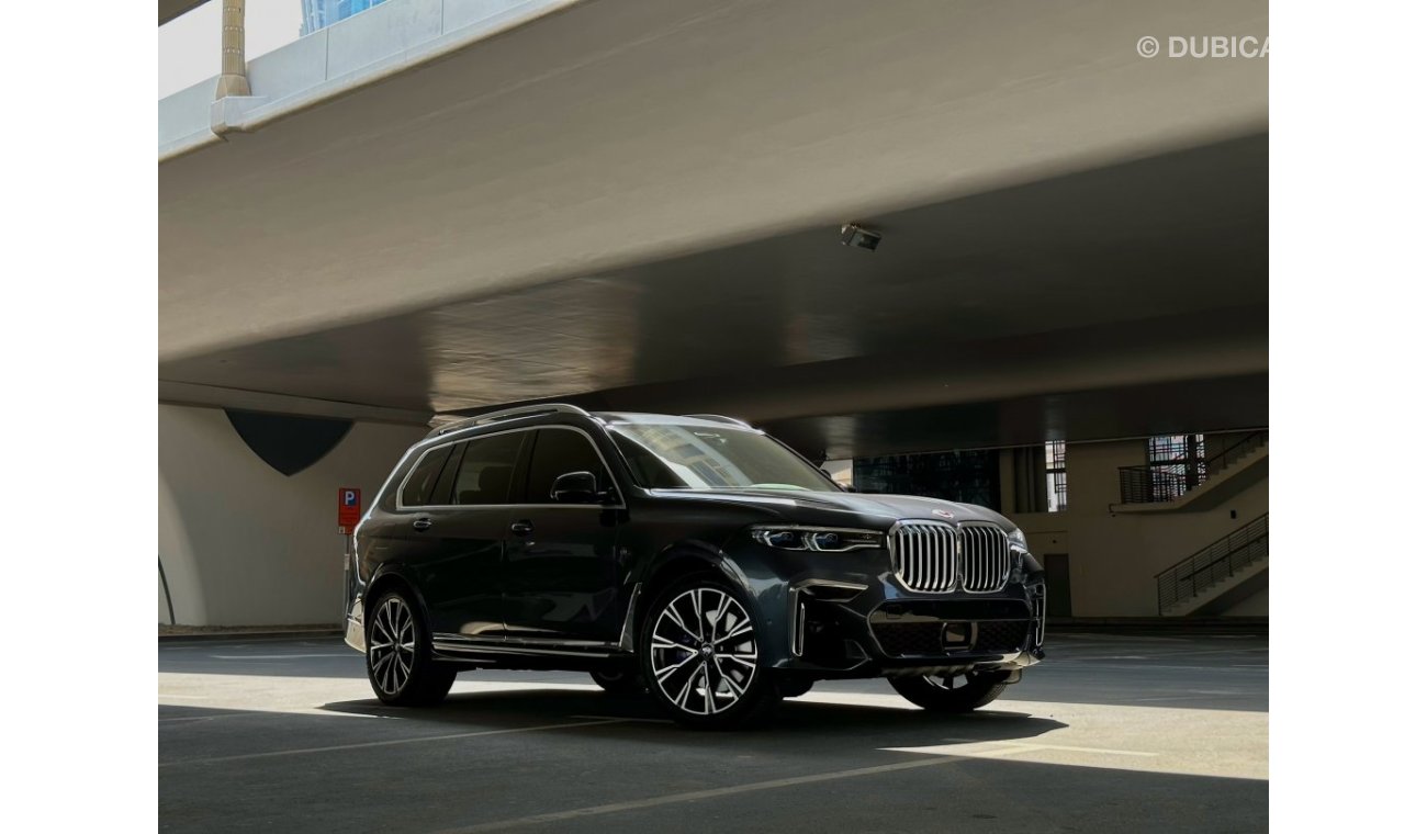 BMW X7 M50i | GCC | FULL WARRANTY AND SERVICE 2024/11 | HIGHEST OPTIONS | INDIVIDUAL ORDER |