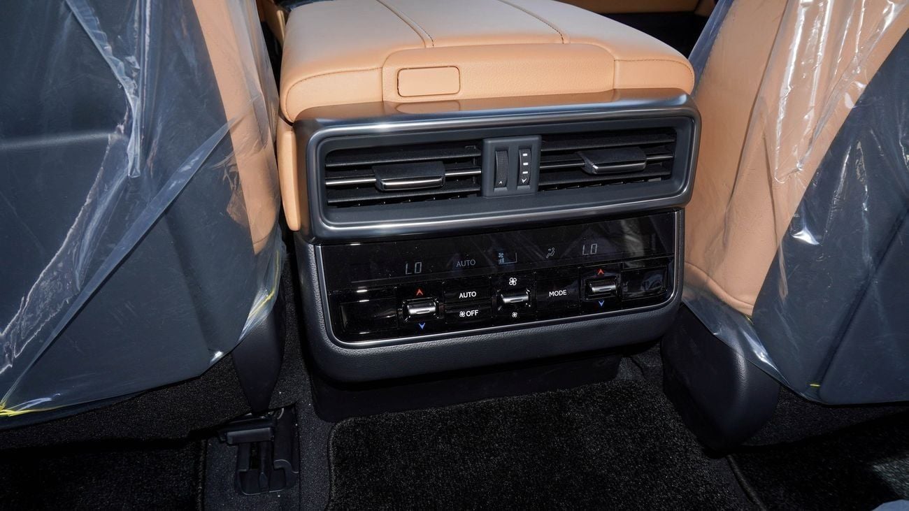 Lexus LX600 SIGNATURE