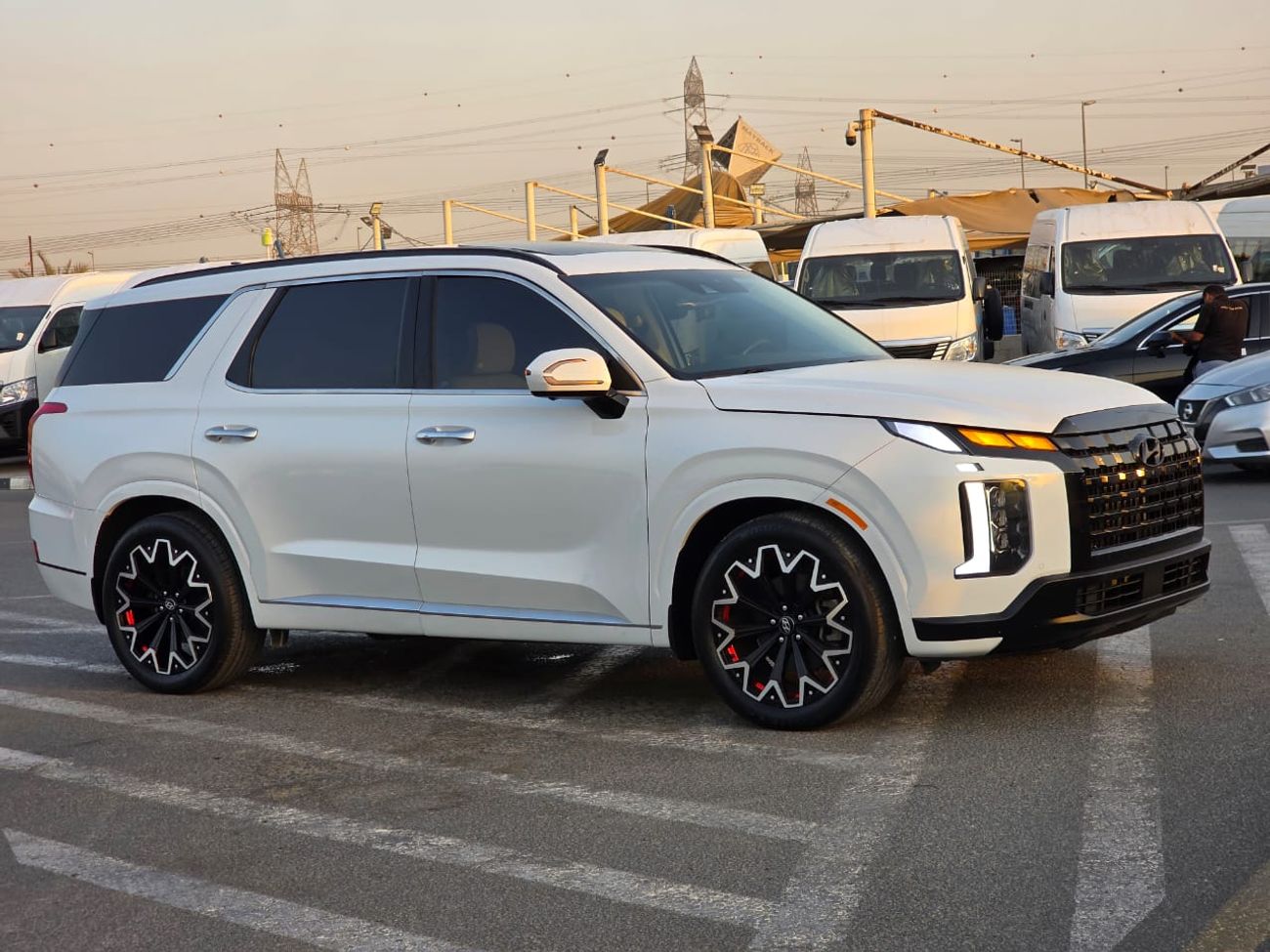 Hyundai Palisade 2021 Model Calligraphy Two sunroof and 360 camera