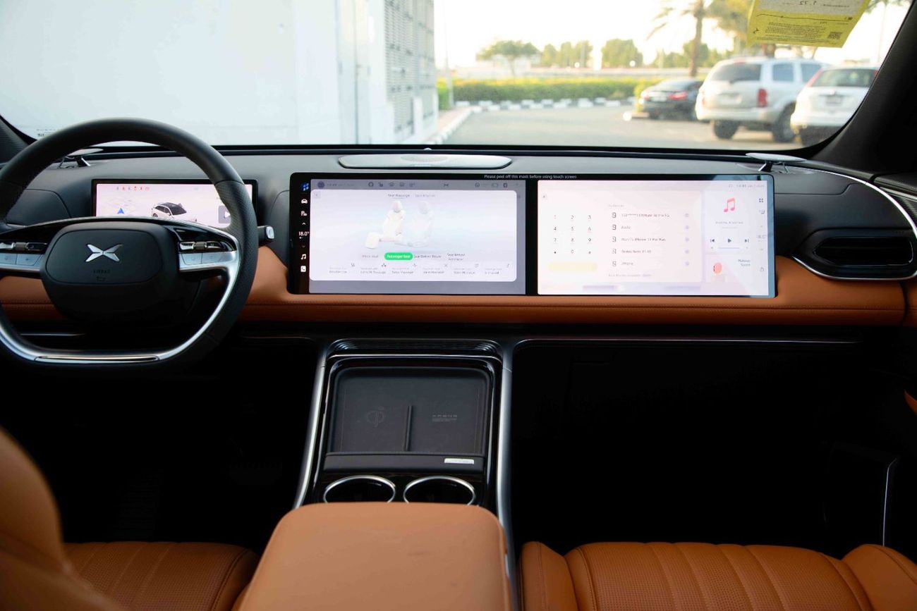 Xpeng G9 2022 Xpeng G9 702 Pro - White inside Brown