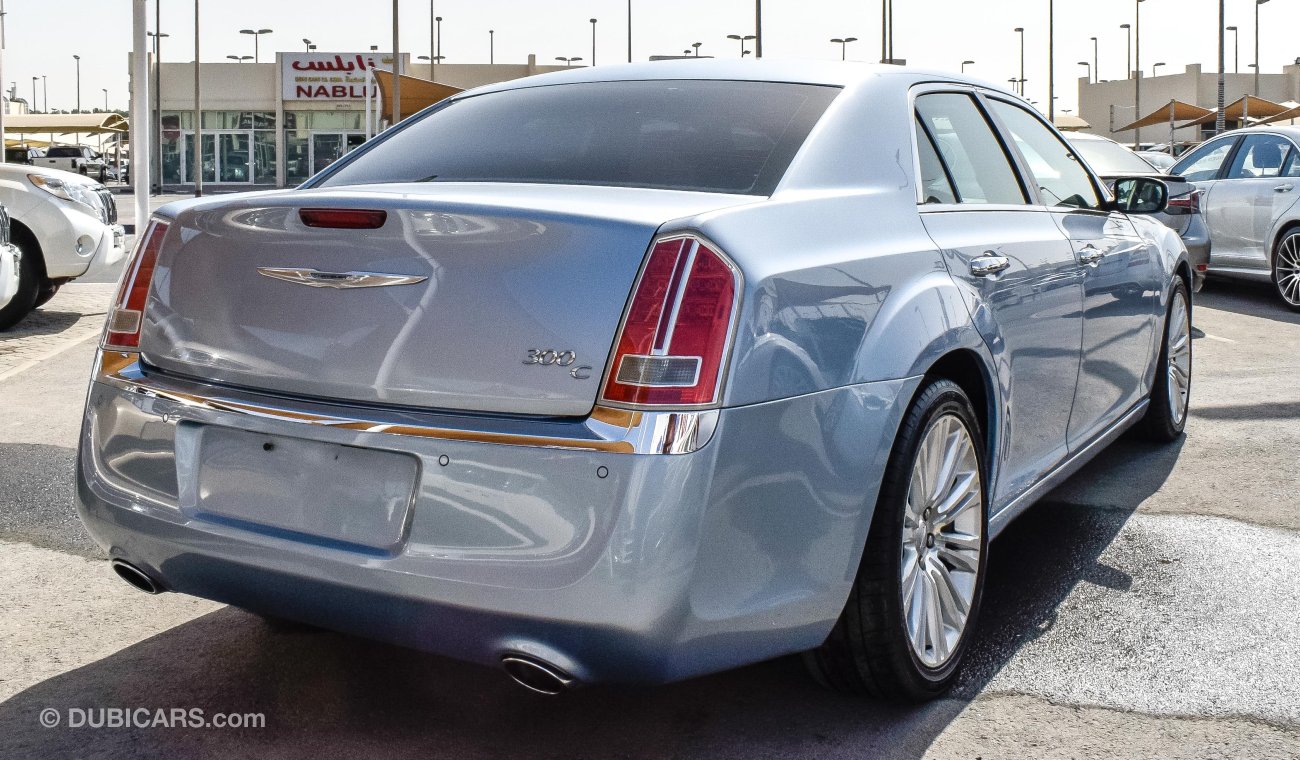 كرايسلر 300 C