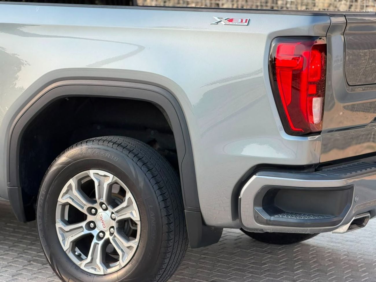 GMC Sierra 1500 REG/CAB ELEVATION