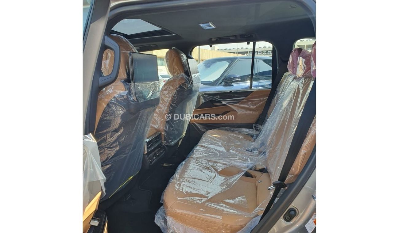 Lexus LX 600 SIGNATURE